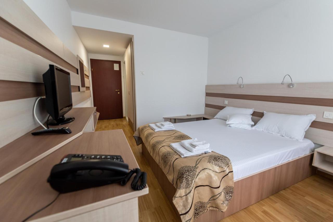 Hotel Capitol Jupiter Esterno foto