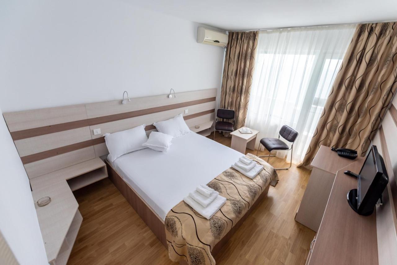 Hotel Capitol Jupiter Esterno foto