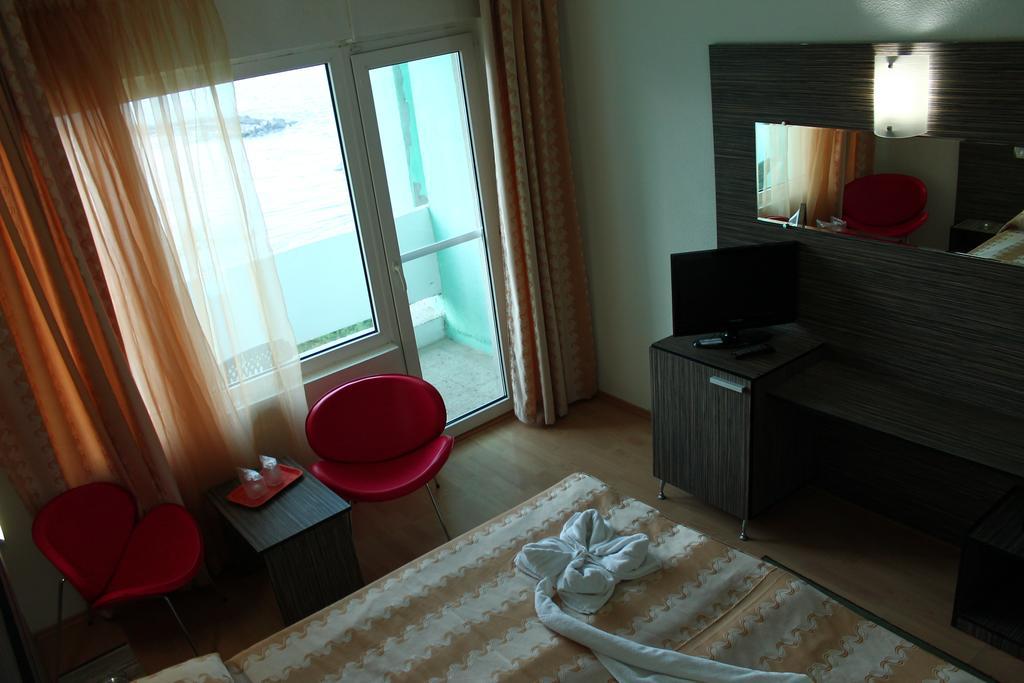 Hotel Capitol Jupiter Esterno foto